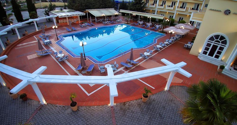 Kouros Hotel Dráma Exterior foto