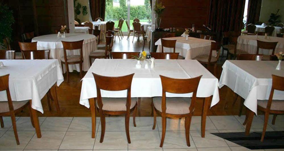 Kouros Hotel Dráma Restaurante foto